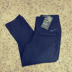 NEW Nike Medium Dri fit capri Retail $45